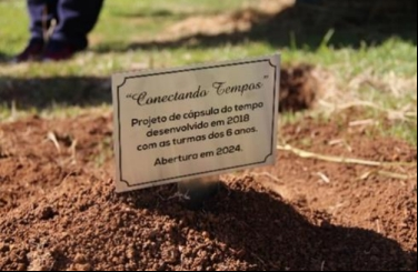 CONECTANDO TEMPOS: SOBRE SENSIBILIDADES E CONSTRUÇÃO DE CONHECIMENTO NAS AULAS DE HISTÓRIA